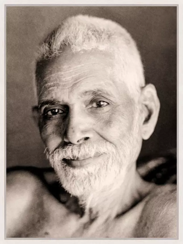 Ramana Maharshi - Introspection sepia in baklijst Atelier whitewash 10mm